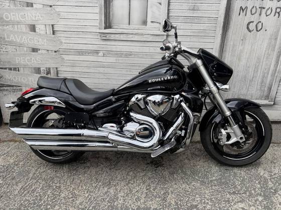 SUZUKI BOULEVARD M1800R SUZUKI BOULEVARD M1800R